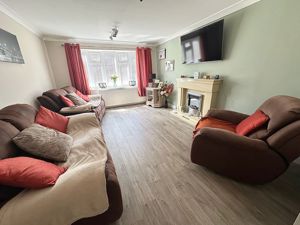 Lounge- click for photo gallery